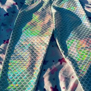 Forever 21 holographic silver leggings